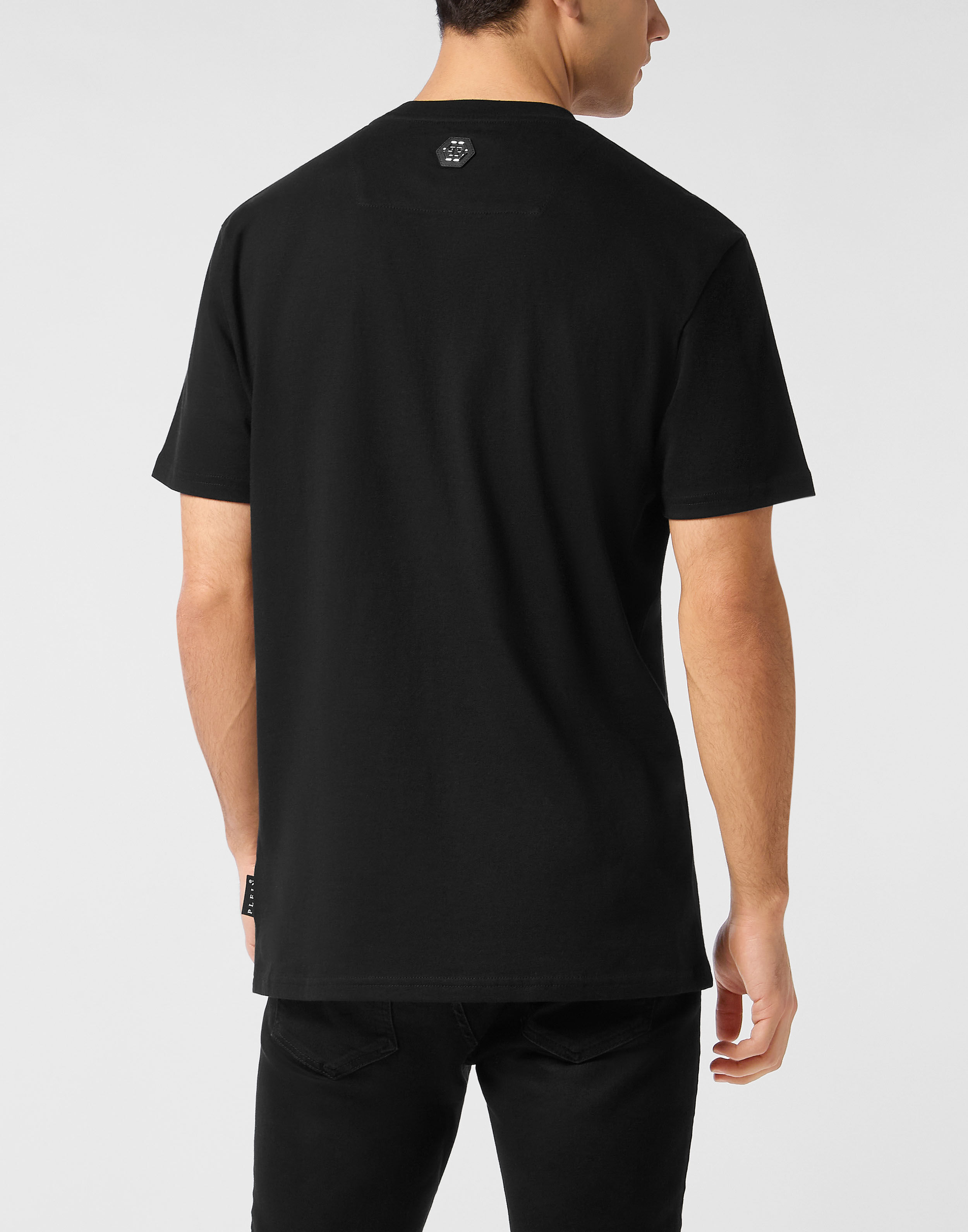 T-shirt girocollo con teschio strass