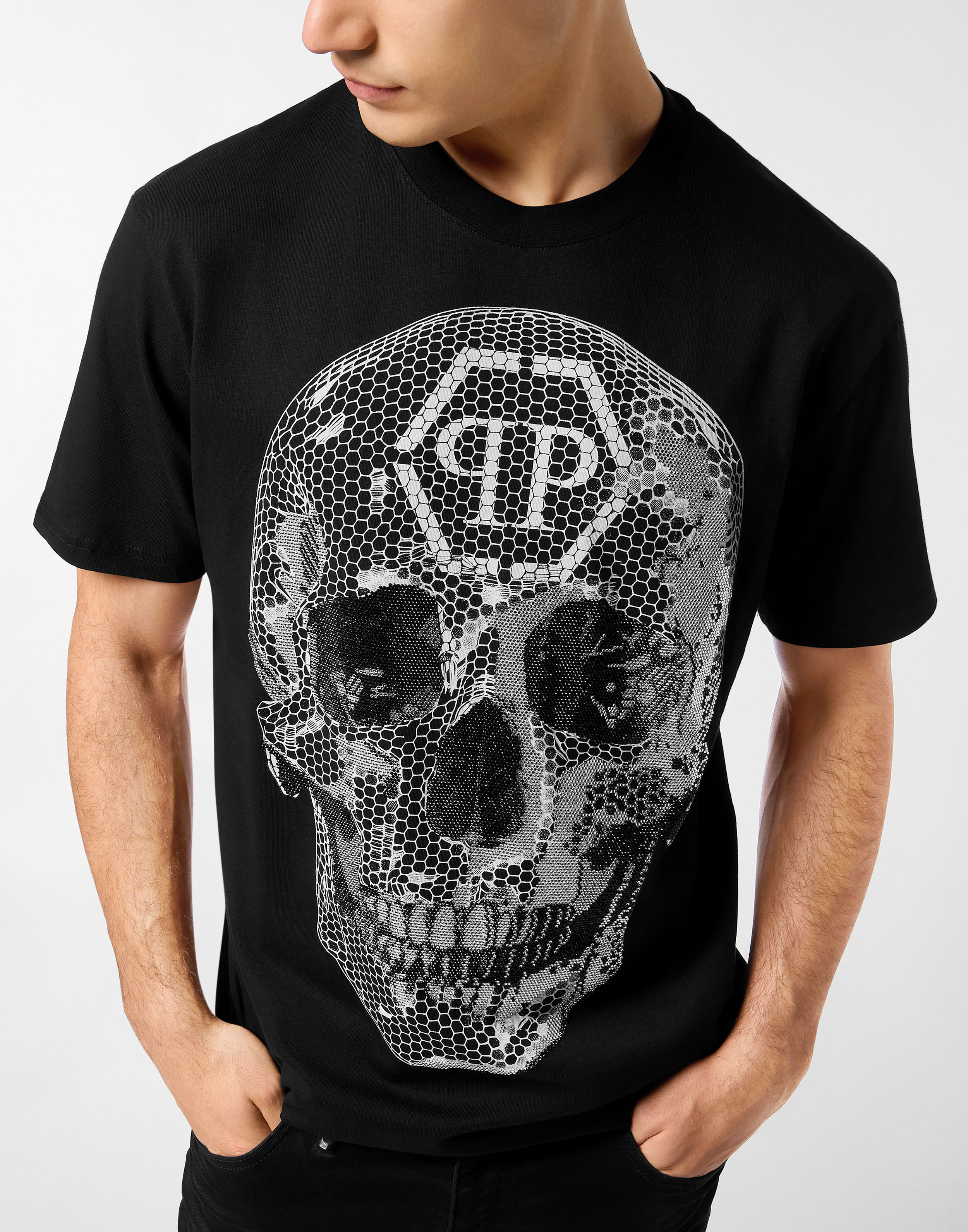 T-shirt girocollo con teschio strass T-shirt girocollo con teschio strass