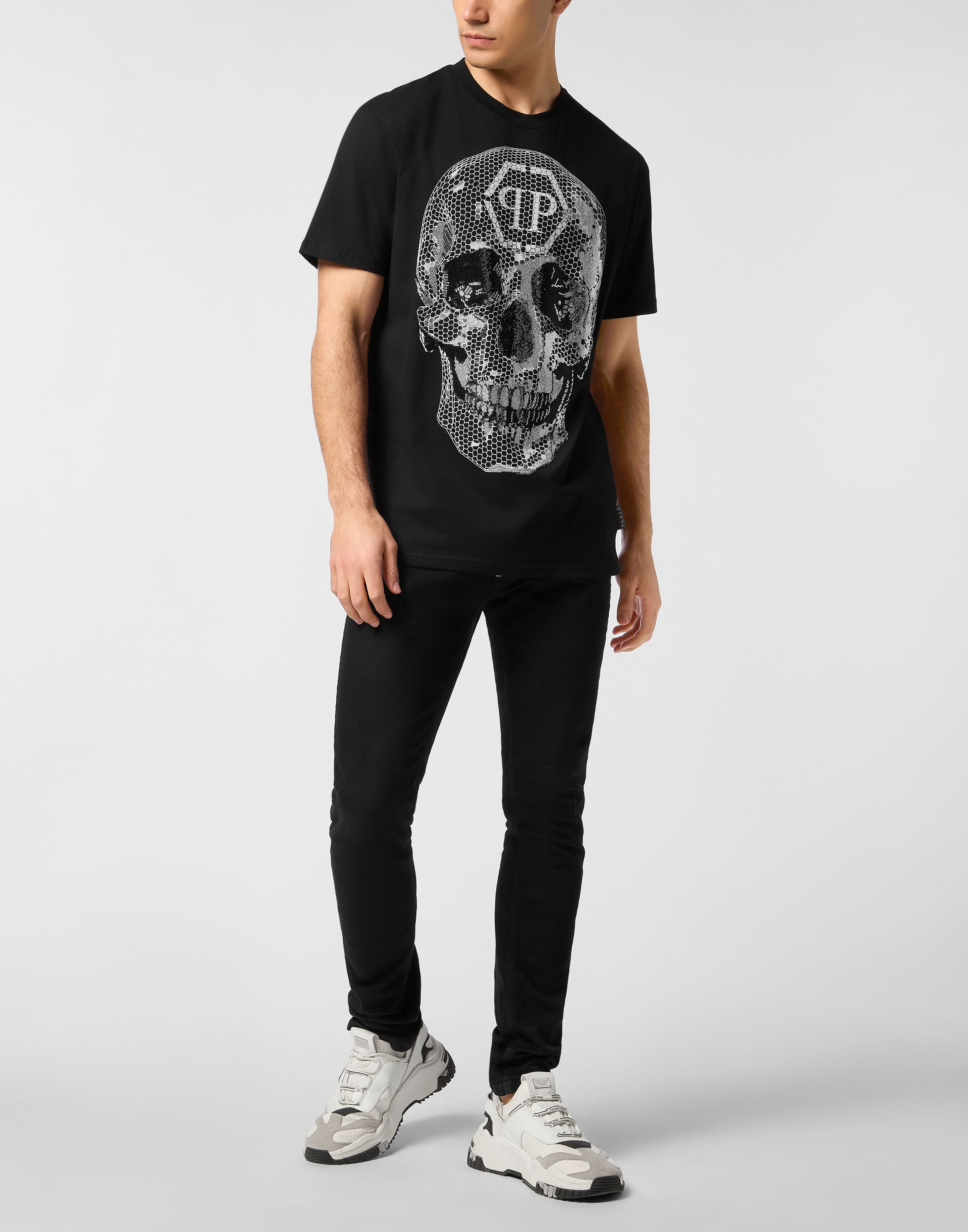 T-shirt girocollo con teschio strass